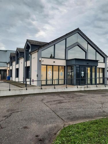 Location fonds et murs commerciaux Dole 39100 Jura 19 m2  920 euros