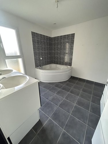 Location maison Quessoy 22120 Côtes-d'Armor 126 m2 7 pièces 1300 euros