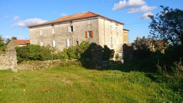 Maison a vendre Saint-Affrique 12400 Aveyron 900 m2 14 pièces 300000 euros