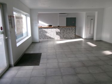 Location fonds et murs commerciaux Haillicourt 62940 Pas-de-Calais 151 m2  1000 euros