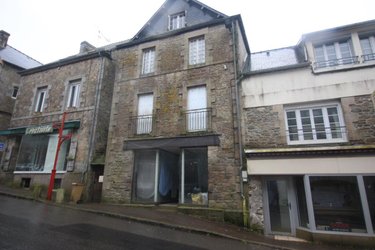 Immeuble a vendre Rostrenen 22110 Côtes-d'Armor 230 m2  95160 euros