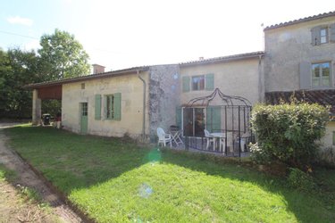 Maison a vendre La Chapelle-des-Pots 17100 Charente-Maritime 183 m2 7 pièces 299022 euros