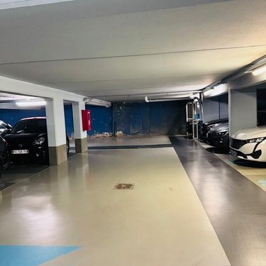 Garage et parking a vendre Paris 16e arrondissement 75016 Paris 10 m2  32500 euros