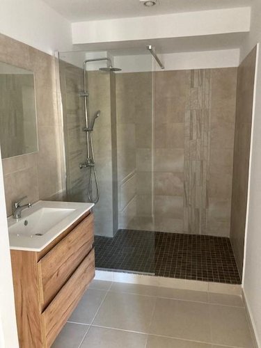 Immeuble a vendre Saint-Pierre 97410 Réunion 821 m2  1641500 euros
