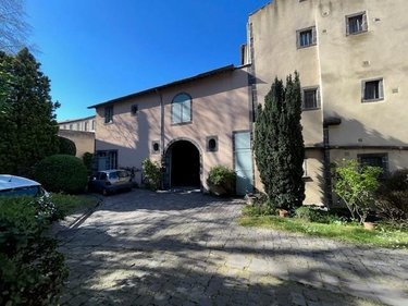 Viager maison Riom 63200 Puy-de-Dôme 320 m2 14 pièces 477750 euros