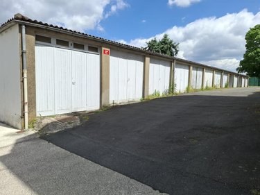 Maison a vendre Saintes 17100 Charente-Maritime 156 m2 6 pièces 540800 euros