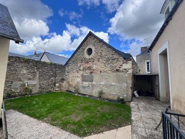 Location maison Château-Gontier-sur-Mayenne 53200 Mayenne 100 m2 6 pièces 900 euros