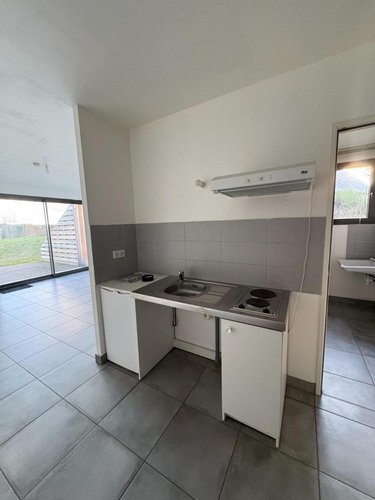 Location appartement Saint-Chély-d'Apcher 48200 Lozère 34 m2  410 euros