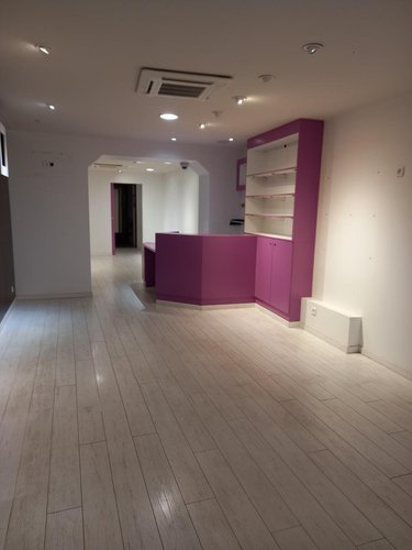 Location fonds et murs commerciaux Bourg-en-Bresse 01000 Ain 66 m2  706 euros