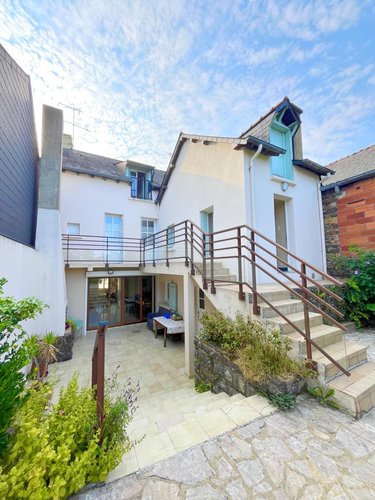 Maison a vendre Montfort-sur-Meu 35160 Ille-et-Vilaine 169 m2 7 pièces 334592 euros