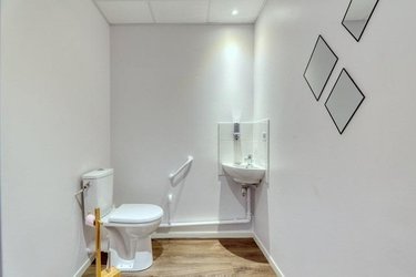 Location fonds et murs commerciaux Rennes 35000 Ille-et-Vilaine 82 m2  1510 euros