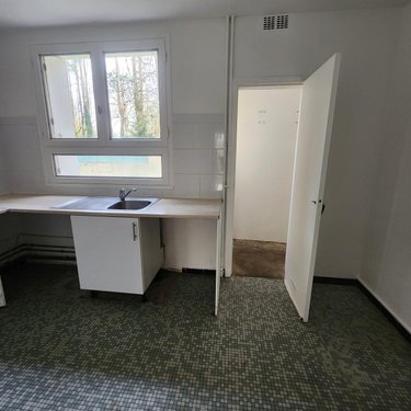 Appartement a vendre La-Ferté-Bernard 72400 Sarthe 71 m2 4 pièces 91160 euros