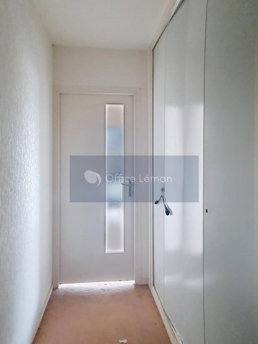 Appartement a vendre Ferney-Voltaire 01210 Ain 37 m2  195000 euros