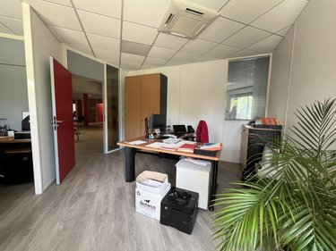 Fonds et murs commerciaux a vendre Laon 02000 Aisne 860 m2  1050000 euros