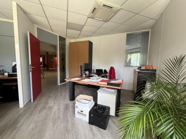 Fonds et murs commerciaux a vendre Laon 02000 Aisne 860 m2  999000 euros