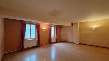 Fonds et murs commerciaux a vendre Pont-de-Vaux 01190 Ain 130 m2  95000 euros