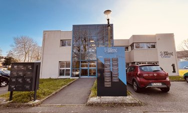 Location fonds et murs commerciaux Ploemeur 56270 Morbihan 17 m2  730 euros