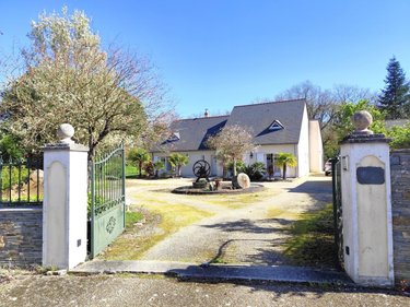 Maison a vendre Saint-Saturnin-sur-Loire 49320 Maine-et-Loire 215 m2 10 pièces 390000 euros