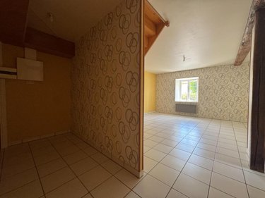 Location appartement Ville-Dommange 51390 Marne 75 m2 3 pièces 660 euros