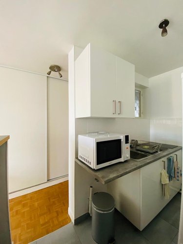 Location appartement Reims 51100 Marne 39 m2 1 pièce 735 euros