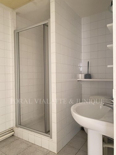 Location appartement Saint-Denis-en-Bugey 01500 Ain 31 m2 2 pièces 520 euros