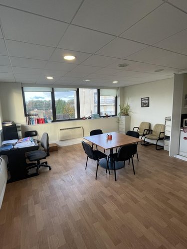Fonds et murs commerciaux a vendre Montargis 45200 Loiret 78 m2  105900 euros