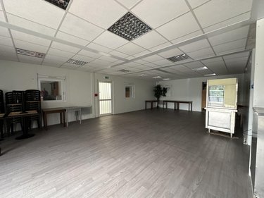 Fonds et murs commerciaux a vendre Val d'Erdre-Auxence 49370 Maine-et-Loire 430 m2  314400 euros