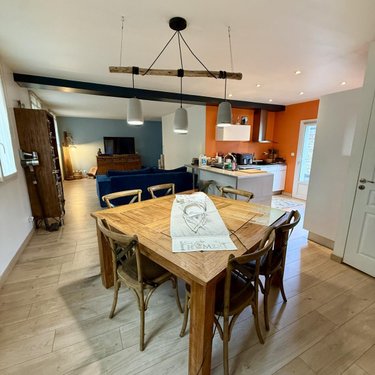 Location fonds et murs commerciaux Mont-Saint-Aignan 76130 Seine-Maritime 156 m2  2300 euros