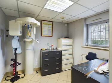 Fonds et murs commerciaux a vendre Maubeuge 59600 Nord 98 m2  363700 euros