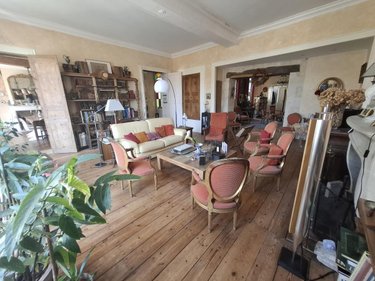 Maison a vendre Saintes 17100 Charente-Maritime 350 m2 13 pièces 1040000 euros