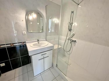 Location appartement Villieu-Loyes-Mollon 01800 Ain 47 m2 2 pièces 700 euros