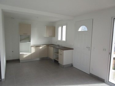 Location maison Carentan-les-Marais 50500 Manche 142 m2  1138 euros
