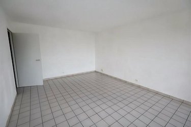 Location appartement Cambrai 59400 Nord 32 m2 1 pièce 420 euros