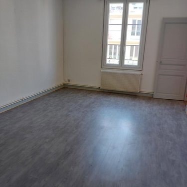 Location appartement Reims 51100 Marne 53 m2 2 pièces 630 euros