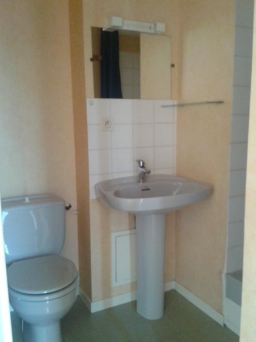 Location appartement Nantes 44000 Loire-Atlantique 19 m2 1 pièce 392 euros