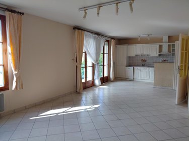 Appartement a vendre Mamers 72600 Sarthe 70 m2 2 pièces 96300 euros