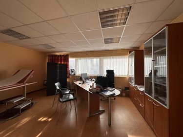 Fonds et murs commerciaux a vendre Séné 56860 Morbihan 104 m2  259000 euros