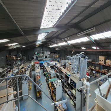Fonds et murs commerciaux a vendre Châteauneuf-du-Faou 29520 Finistère 1673 m2  265000 euros