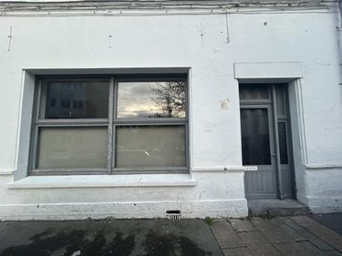 Location fonds et murs commerciaux Cambrai 59400 Nord 49 m2  670 euros