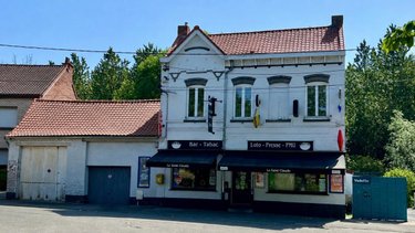 Fonds et murs commerciaux a vendre Bourghelles 59830 Nord 162 m2  549000 euros