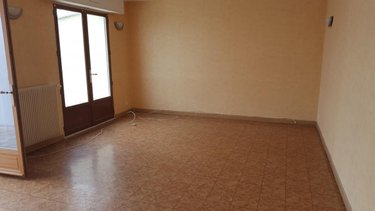 Fonds et murs commerciaux a vendre Loudéac 22600 Côtes-d'Armor 220 m2  213200 euros