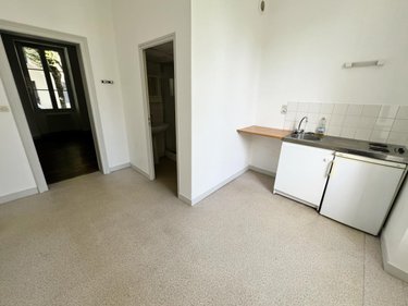 Appartement a vendre Angers 49000 Maine-et-Loire 28 m2 1 pièce 126140 euros