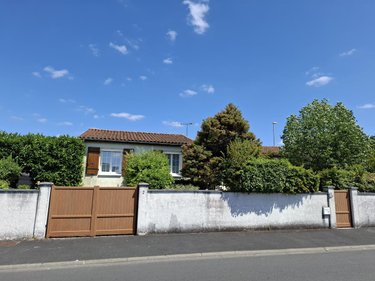 Maison a vendre Saintes 17100 Charente-Maritime 137 m2 6 pièces 314760 euros