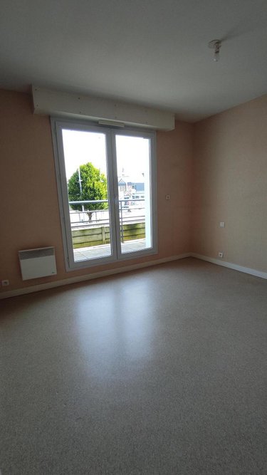 Location appartement Questembert 56230 Morbihan 83 m2 3 pièces 735 euros