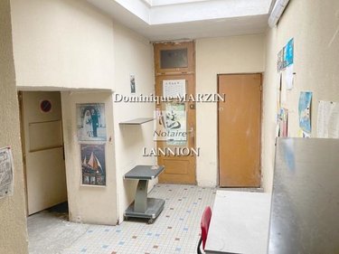Fonds et murs commerciaux a vendre Lannion 22300 Côtes-d'Armor 146 m2  117500 euros