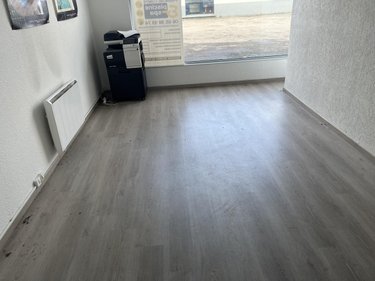 Location fonds et murs commerciaux Dole 39100 Jura 200 m2  1350 euros