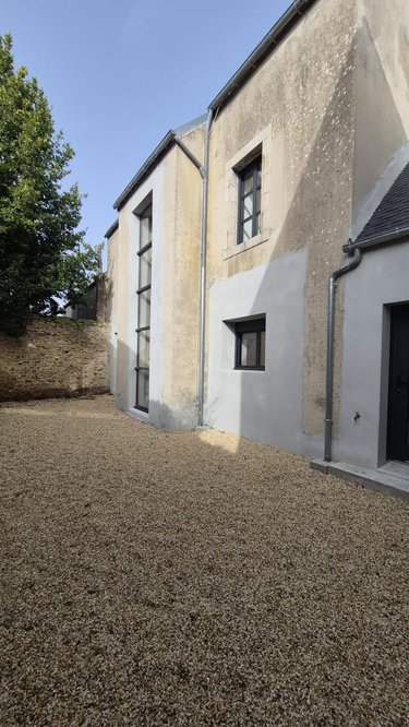 Location maison Landivisiau 29400 Finistère 155 m2 7 pièces 1225 euros