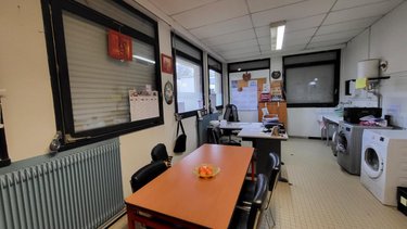 Immeuble a vendre Grand-Charmont 25200 Doubs 1412 m2  190000 euros