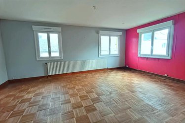 Maison a vendre Malguénac 56300 Morbihan 250 m2  137800 euros