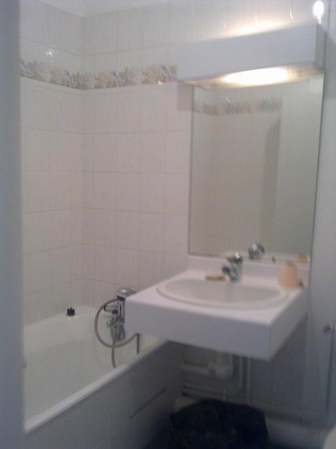 Location appartement Vichy 03200 Allier 18 m2 1 pièce 334 euros
